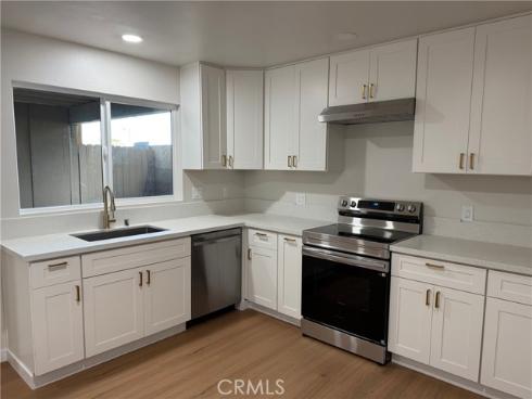 1321 S Standard B , Santa Ana, CA