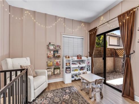 2542 W Macarthur G Boulevard, Santa Ana, CA