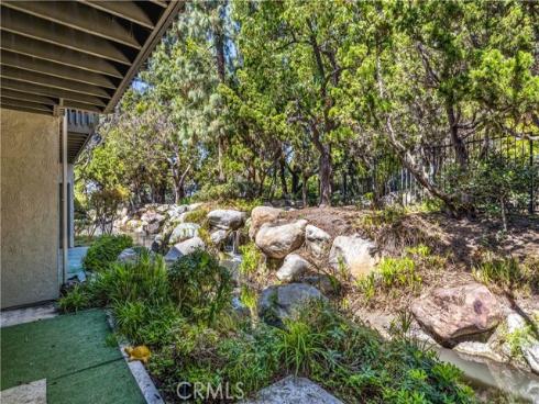 2542 W Macarthur G Boulevard, Santa Ana, CA