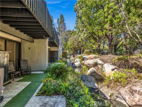 2542 W Macarthur G Boulevard, Santa Ana, CA