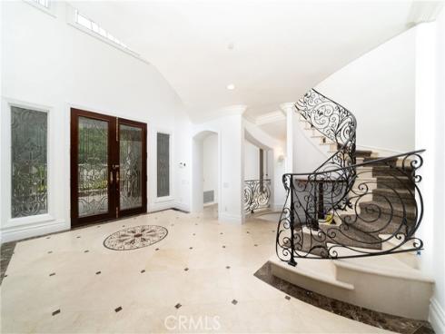 10472 Villa Del Cerro , Santa Ana, CA