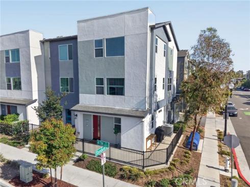 1016 E 4th , Santa Ana, CA