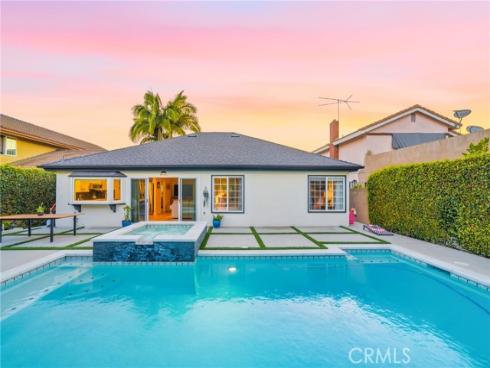 2809 S Diamond Street, Santa Ana, CA