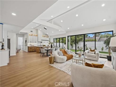 12621  Singing Wood   Drive, Santa Ana, CA
