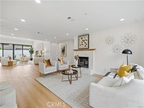 12621  Singing Wood   Drive, Santa Ana, CA