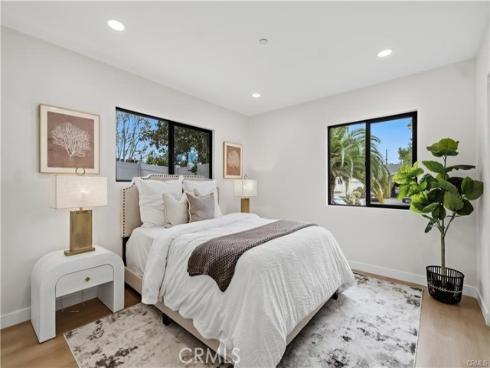 12621  Singing Wood   Drive, Santa Ana, CA