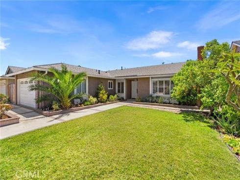 2118 Peachwood Lane, Santa Ana, CA