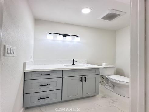 1919 Sherry 46 Lane, Santa Ana, CA