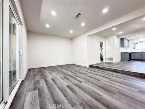 1919 Sherry 46 Lane, Santa Ana, CA