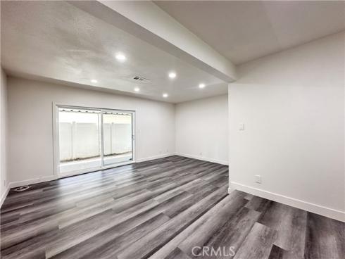1919 Sherry 46 Lane, Santa Ana, CA