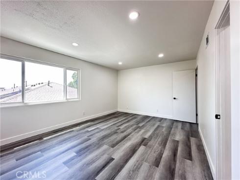 1919 Sherry 46 Lane, Santa Ana, CA