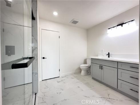 1919 Sherry 46 Lane, Santa Ana, CA