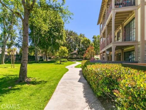 3673 S Bear C Street, Santa Ana, CA