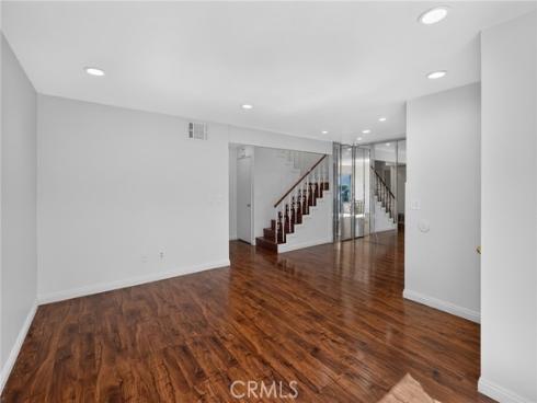 5130 W 1st E , Santa Ana, CA