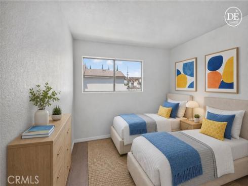 5130 W 1st E , Santa Ana, CA