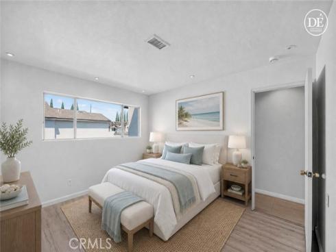 5130 W 1st E , Santa Ana, CA