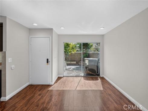5130 W 1st E , Santa Ana, CA