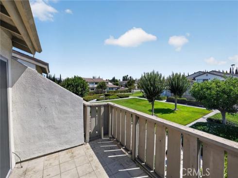 5130 W 1st E , Santa Ana, CA