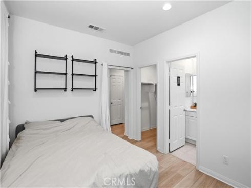 916 E 3rd St , Santa Ana, CA