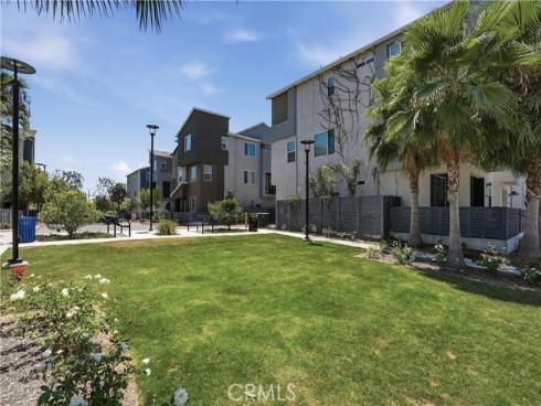 916 E 3rd St , Santa Ana, CA