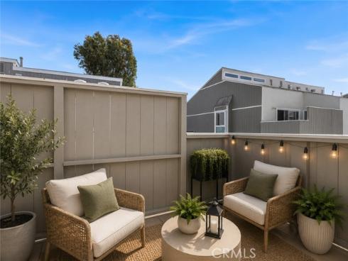2710 W Segerstrom F Avenue, Santa Ana, CA