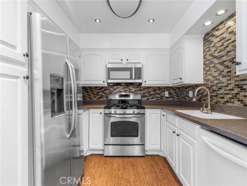 2710 W Segerstrom F Avenue, Santa Ana, CA