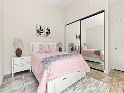 2538 W Macarthur #J Boulevard, Santa Ana, CA