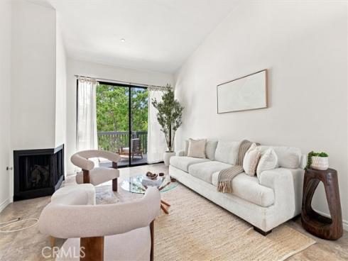 2538 W Macarthur #J Boulevard, Santa Ana, CA