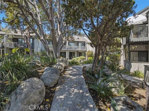 2538 W Macarthur #J Boulevard, Santa Ana, CA