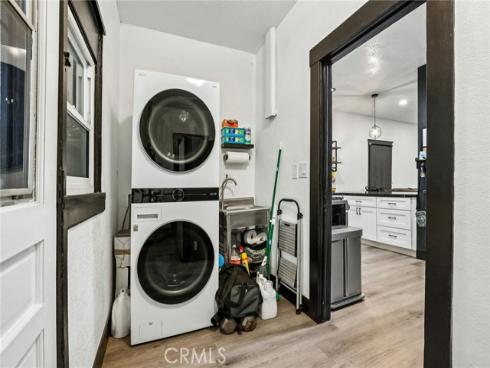 1127 W 5th  , Santa Ana, CA