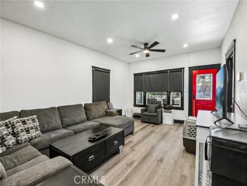 1127 W 5th  , Santa Ana, CA