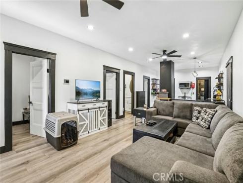 1127 W 5th  , Santa Ana, CA