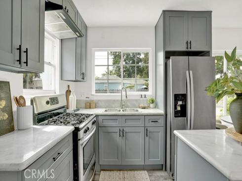 1249 S Garnsey , Santa Ana, CA