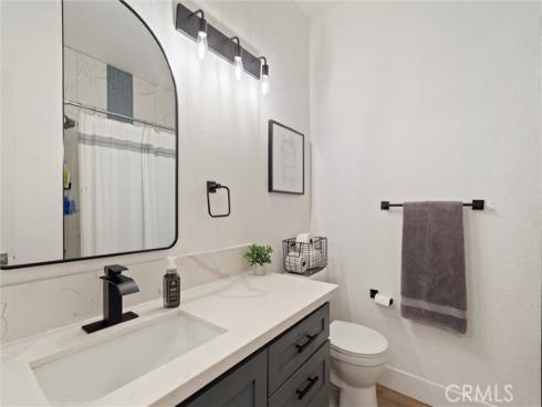 2504 W Macarthur I Boulevard, Santa Ana, CA