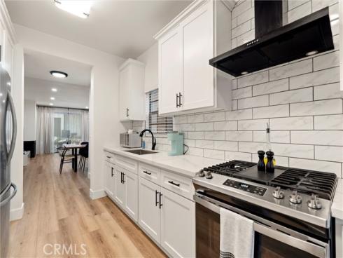 2504 W Macarthur I Boulevard, Santa Ana, CA