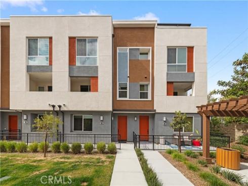 1816 E. 1st 440