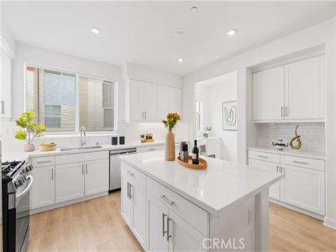 1816 E 1st 440 , Santa Ana, CA