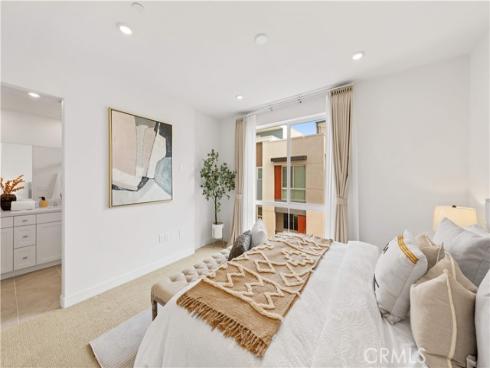 1816 E 1st 440 , Santa Ana, CA