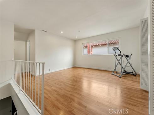 3102 S Pacific , Santa Ana, CA