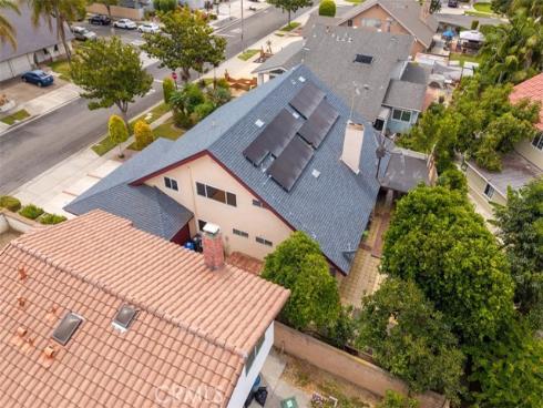 3102 S Pacific , Santa Ana, CA
