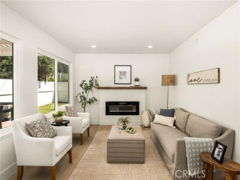 1922 W Flora Street, Santa Ana, CA