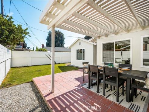 1922 W Flora Street, Santa Ana, CA