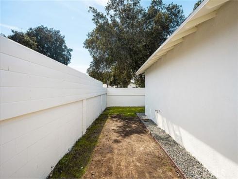 1922 W Flora Street, Santa Ana, CA