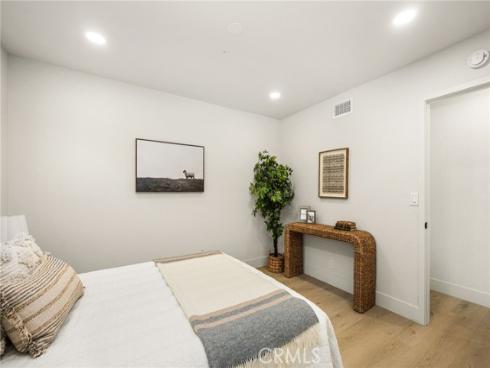 1922 W Flora Street, Santa Ana, CA