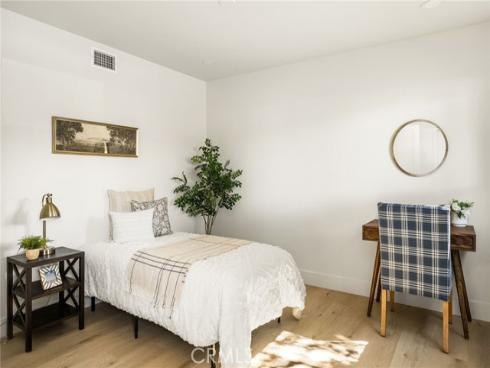 1922 W Flora Street, Santa Ana, CA