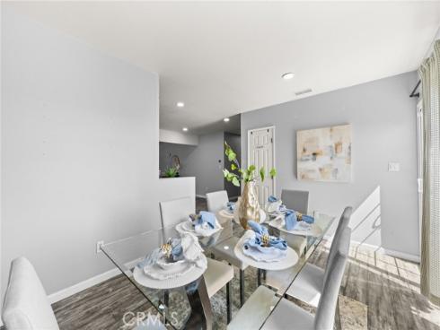 2211 Oak Street, Santa Ana, CA