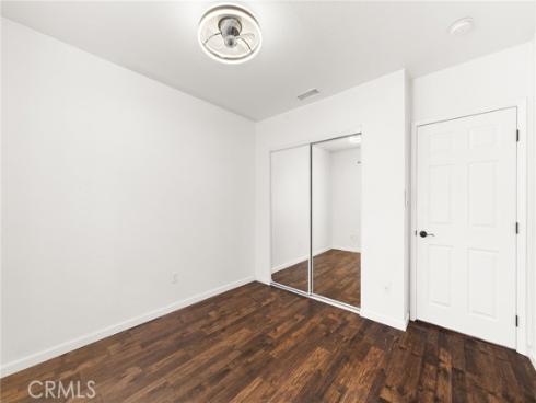 2211 Oak Street, Santa Ana, CA