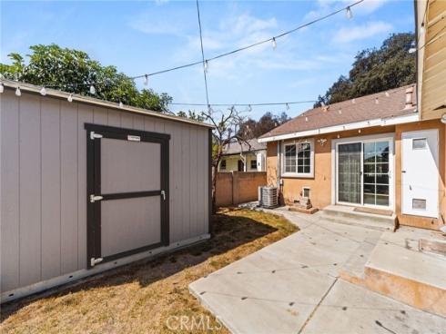 2211 Oak Street, Santa Ana, CA
