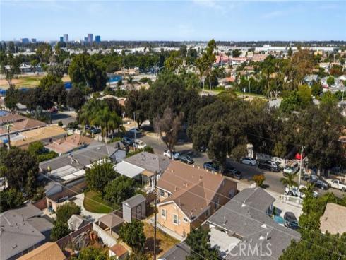 2211 Oak Street, Santa Ana, CA
