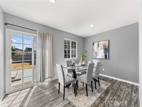 2211 Oak Street, Santa Ana, CA